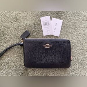 COACH WRISTLET NEW WITH TAG